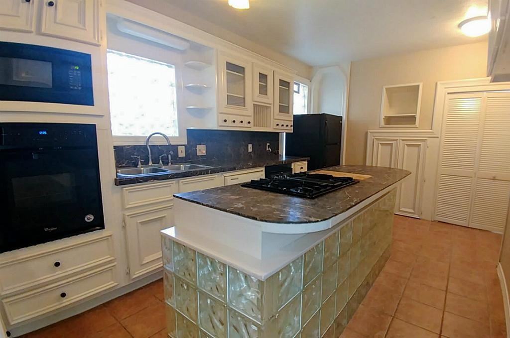 1409 Wentworth Street #1409-1 - Photo 2 of 12