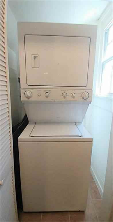 1409 Wentworth Street #1409-1 - Photo 6 of 12