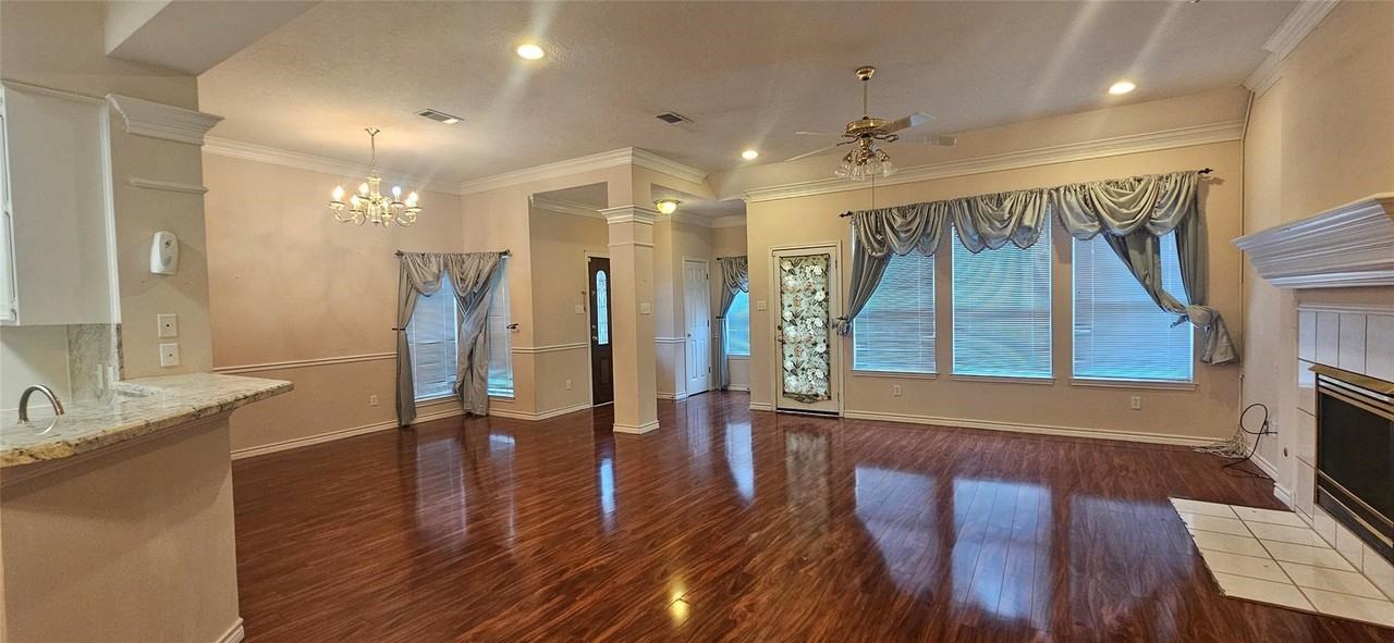 1903 North Travis Street #1903 - Photo 5 of 13