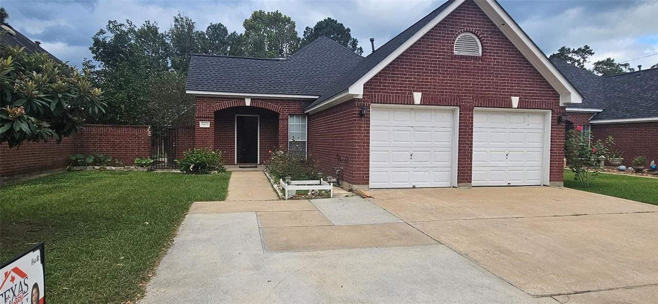 1903 North Travis Street #1903 - Photo 6 of 13