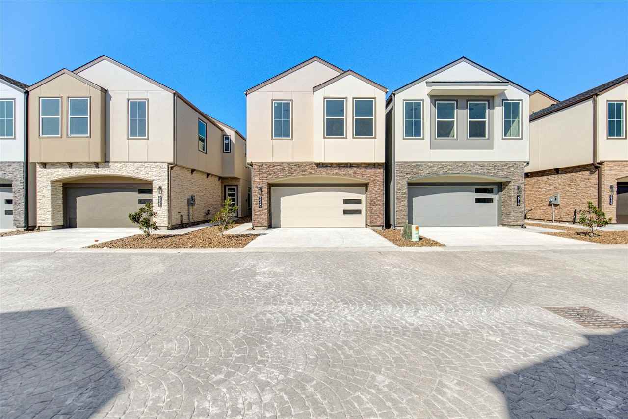 2920 El Fenice Ln #2920 - Photo 2 of 42