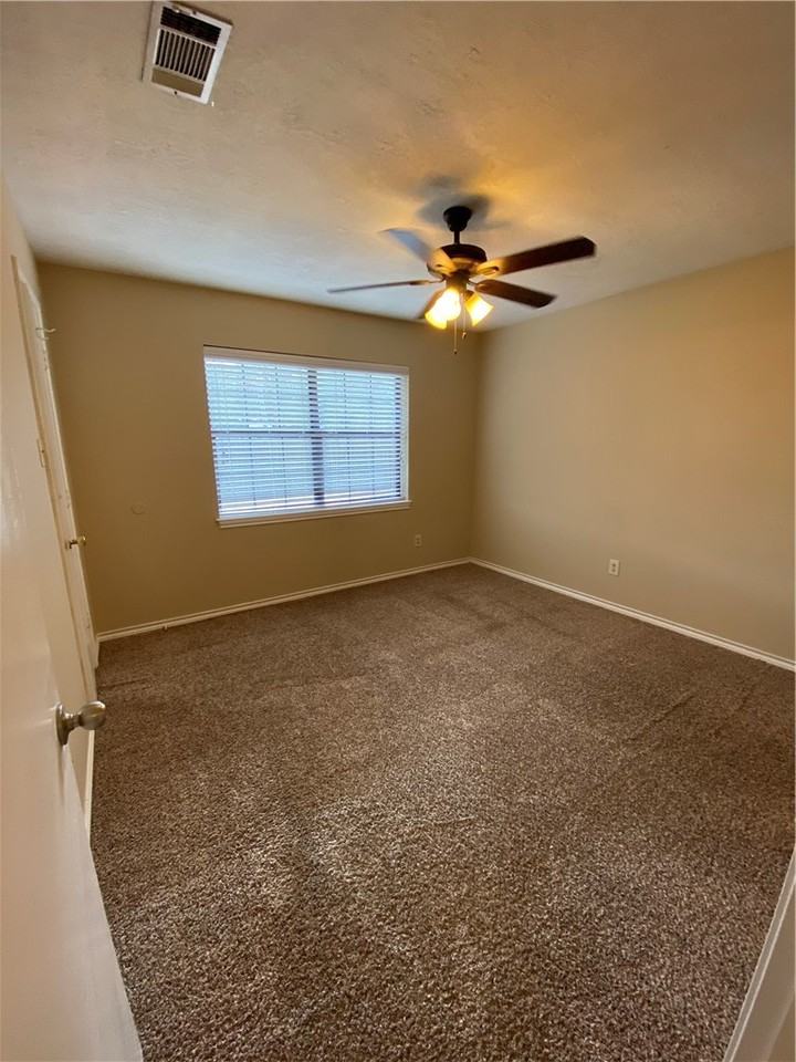 1902 Holleman Dr W #1902 - Photo 7 of 17