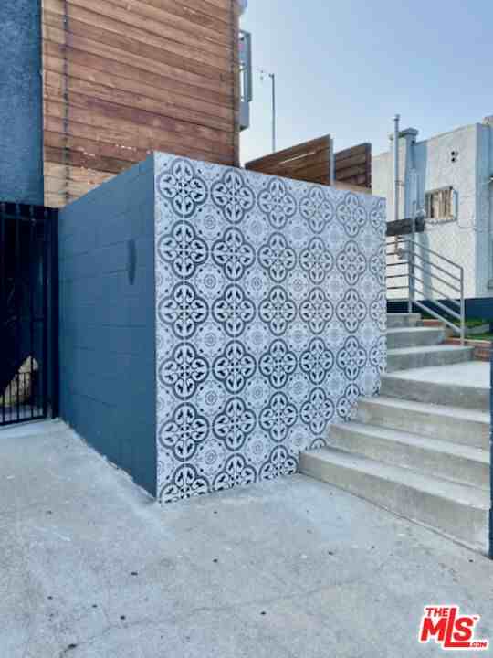 1217 Virgil Avenue #12177B - Photo 3 of 20