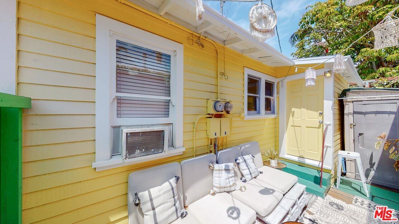 402 North Venice Boulevard #402B - Photo 6 of 6