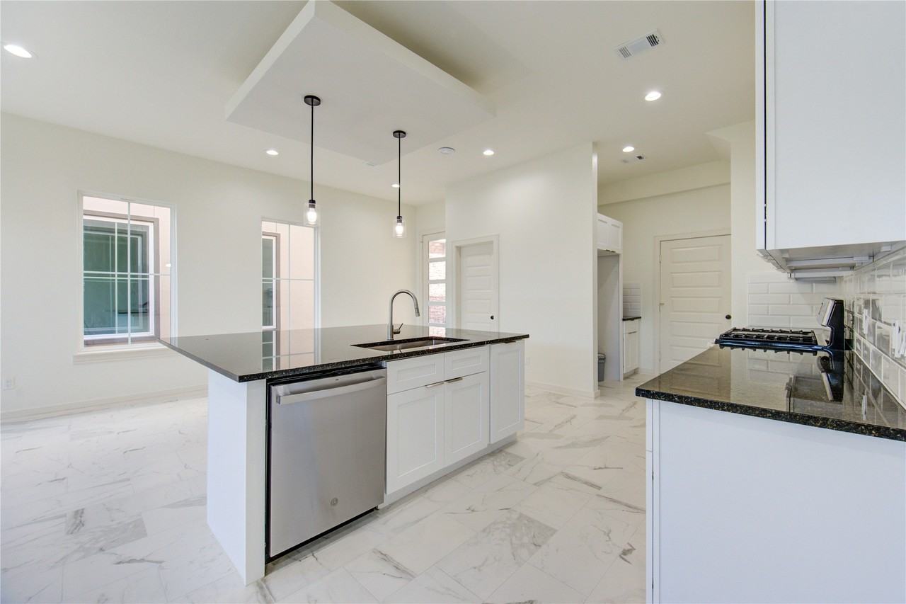 2922 El Fenice Ln #2922 - Photo 7 of 45