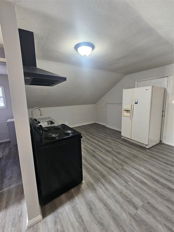 1410 Lake Road #1410 - Photo 3 of 7