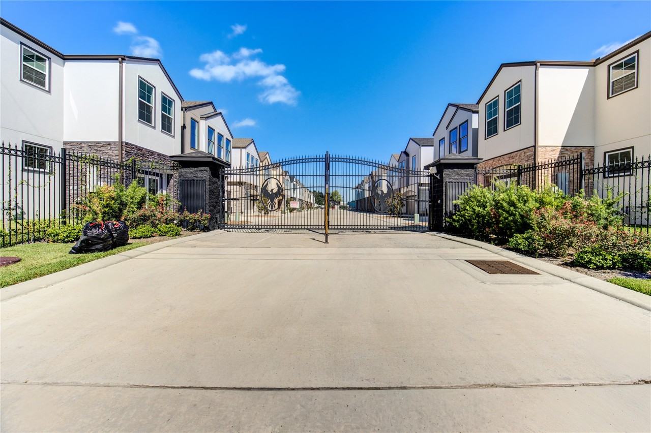 2928 El Fenice Ln #2928 - Photo 6 of 46