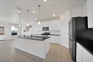 featured image of 820 Lemongrass Court #820