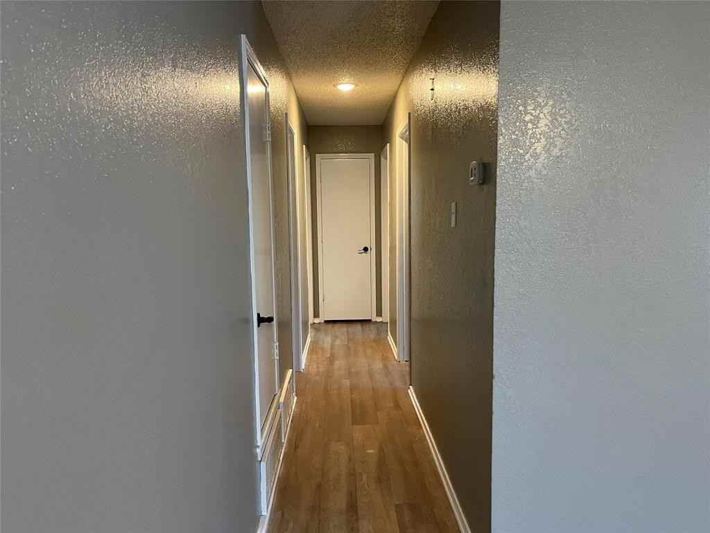 312 West Briar Circle #312 - Photo 3 of 9