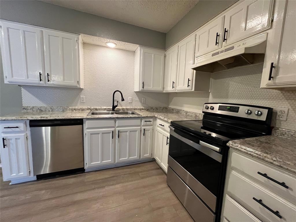 312 West Briar Circle #312 - Photo 7 of 9