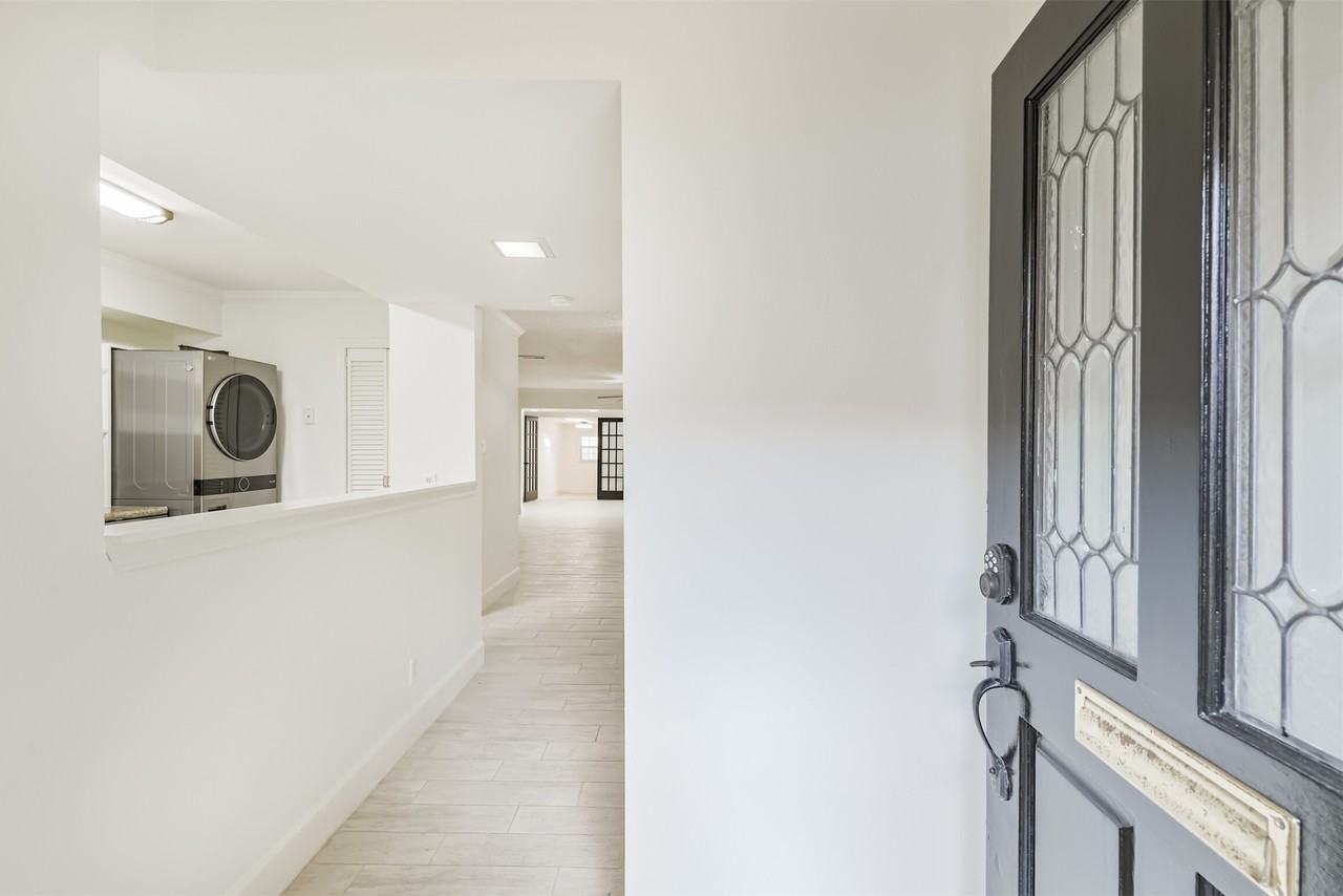 2505 Watertown Mall #2505-86 - Photo 7 of 43