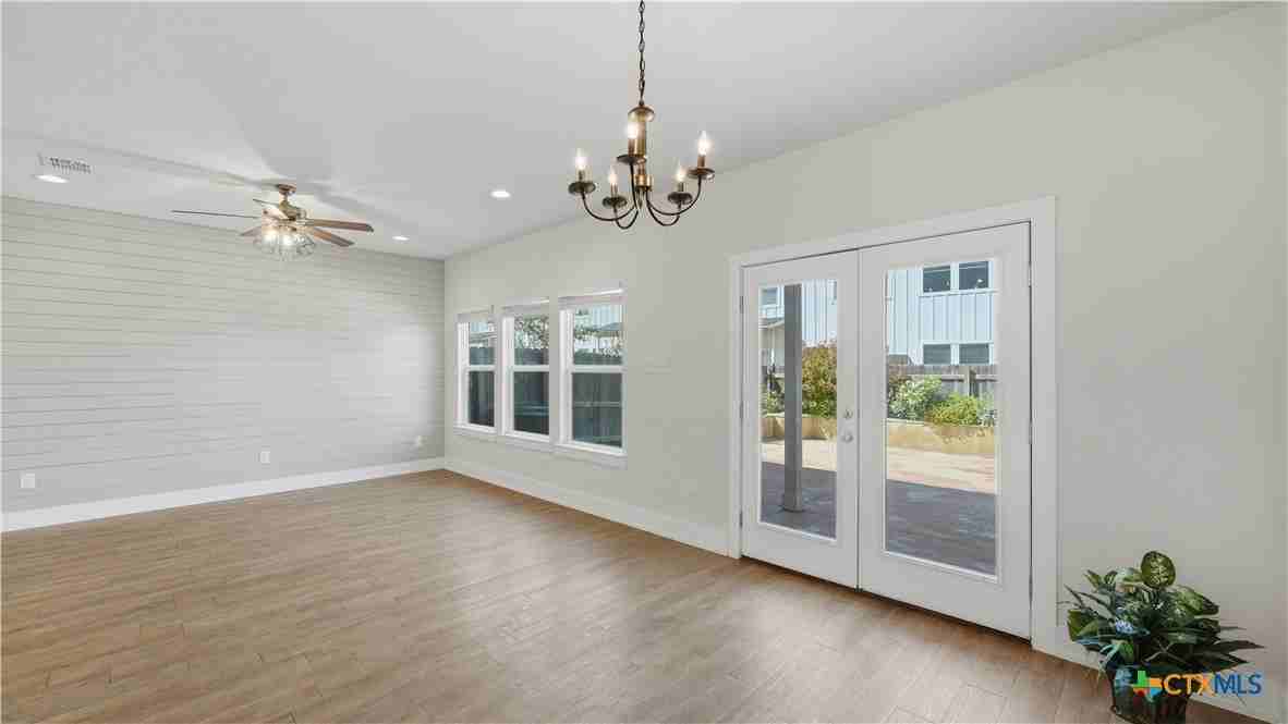 223 Sapphire #223 - Photo 4 of 38