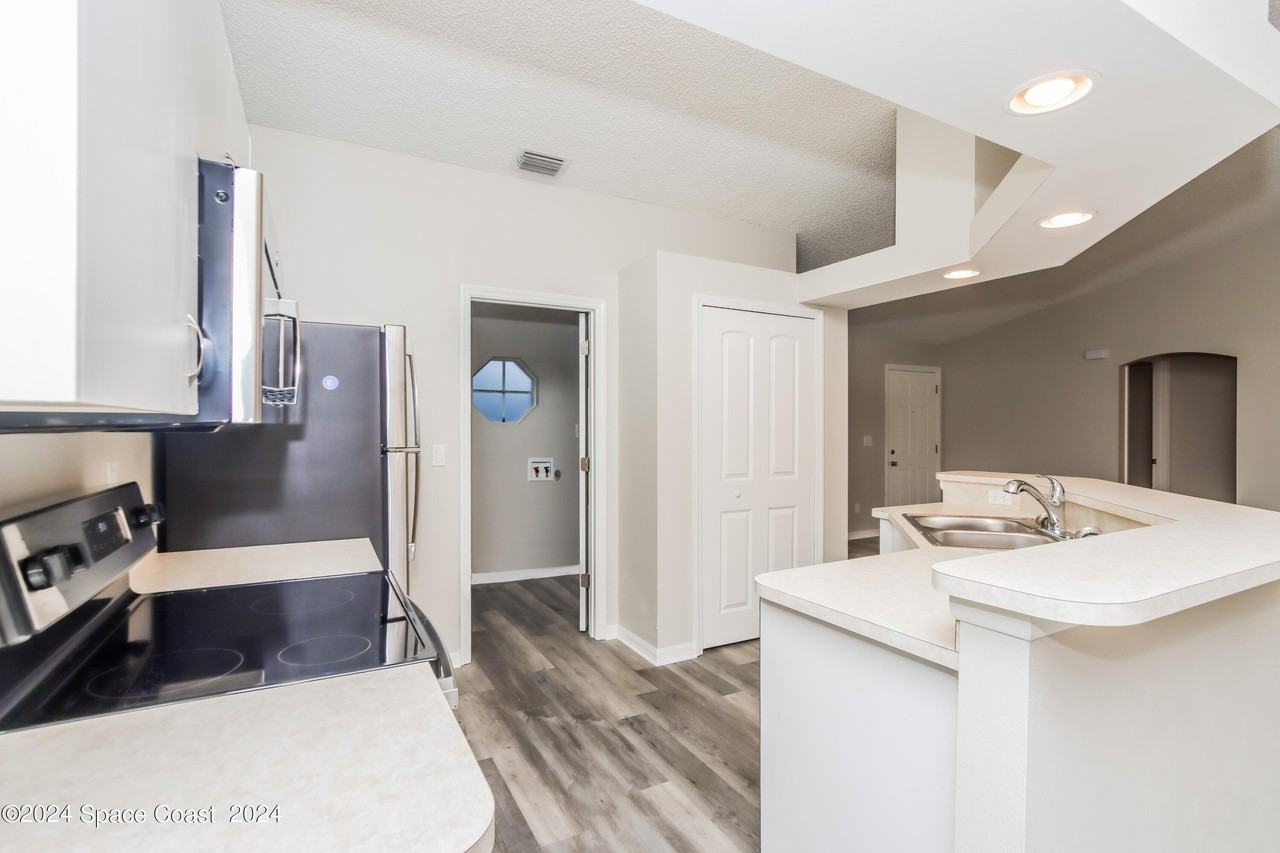 9175 102nd Avenue #9175 - Photo 6 of 16