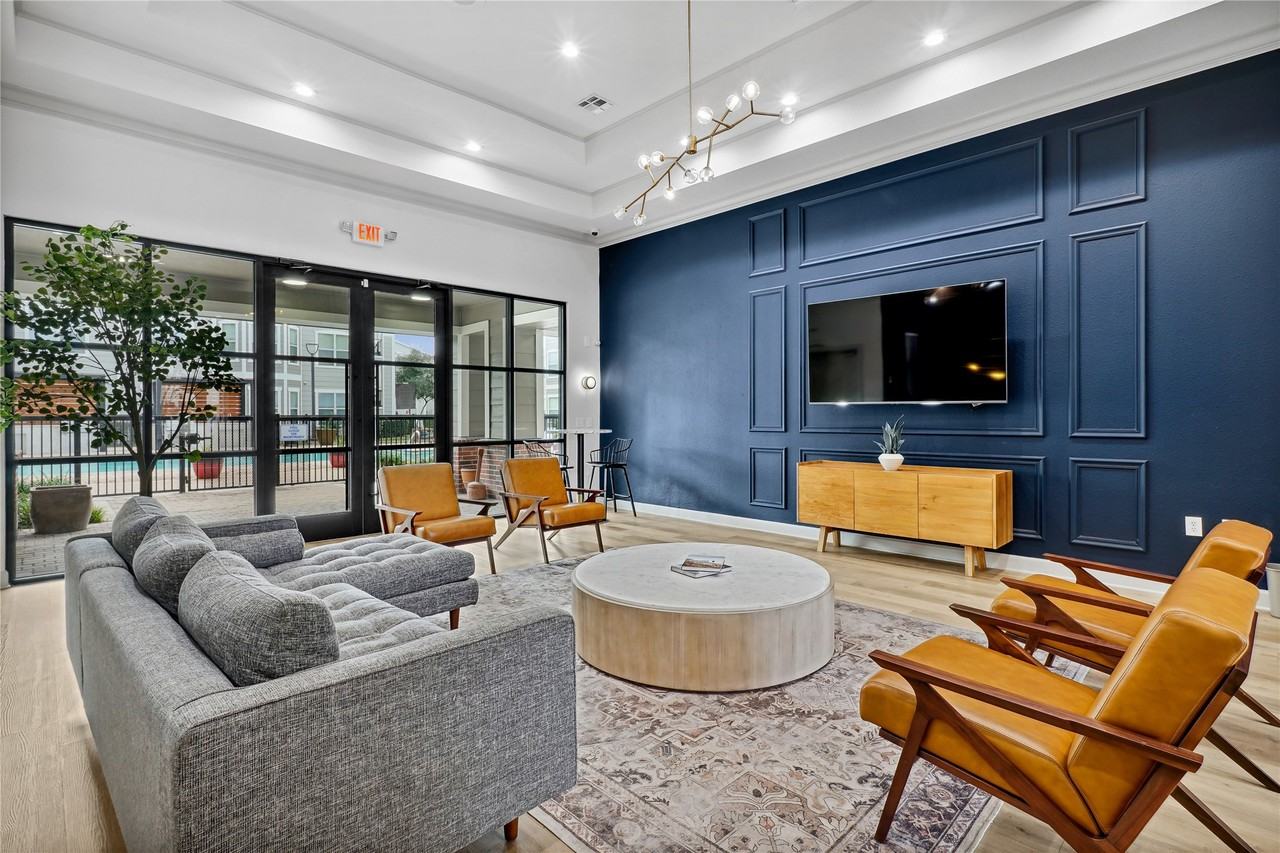 9494 Humble Westfield Rd #9494-3022 - Photo 2 of 22