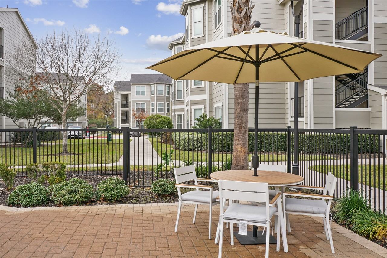 9494 Humble Westfield Rd #9494-3022 - Photo 3 of 22