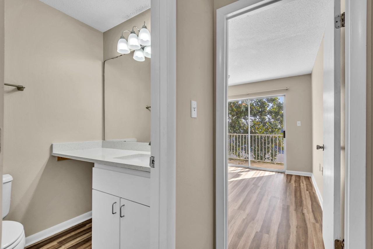 502 Channel Marker Street #502-1 - Photo 7 of 20