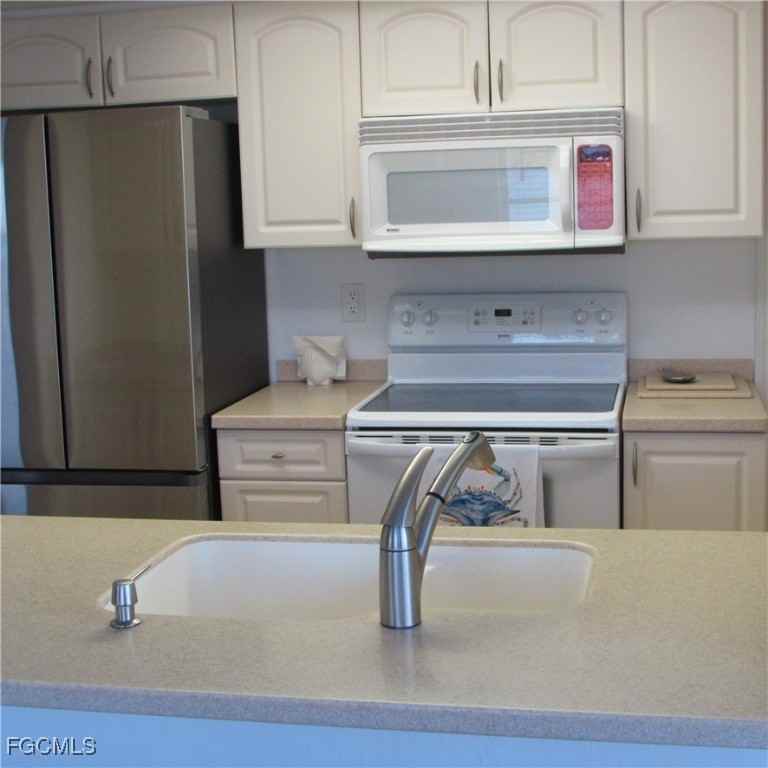 5371 Blue Crab Circle