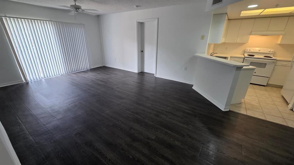 4149 Haverhill Road #4149-1615 - Photo 2 of 17