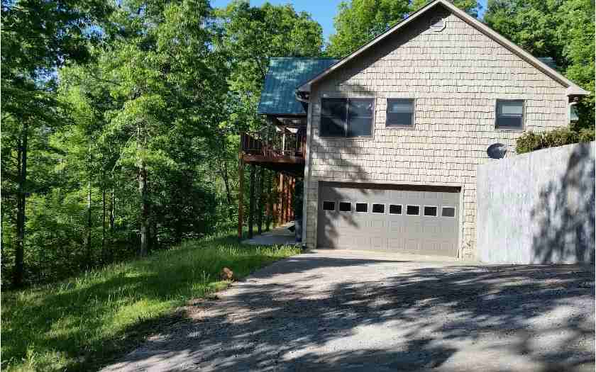 4691 Dogwood Cir - Photo 2 of 18