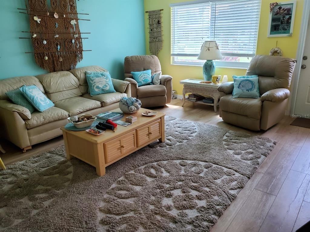 1907 Canterbury Lane #1907-14 - Photo 4 of 48