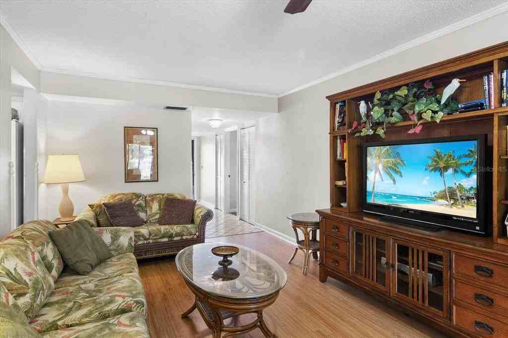 6108 7th Ave W #6108-6108 - Photo 3 of 34