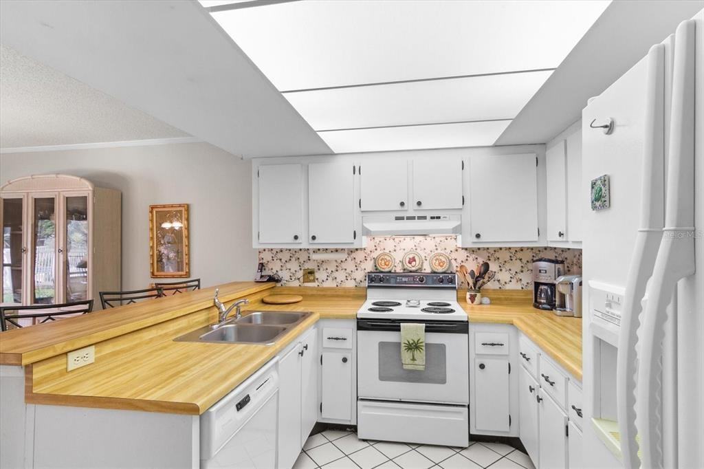 6108 7th Ave W #6108-6108 - Photo 4 of 34