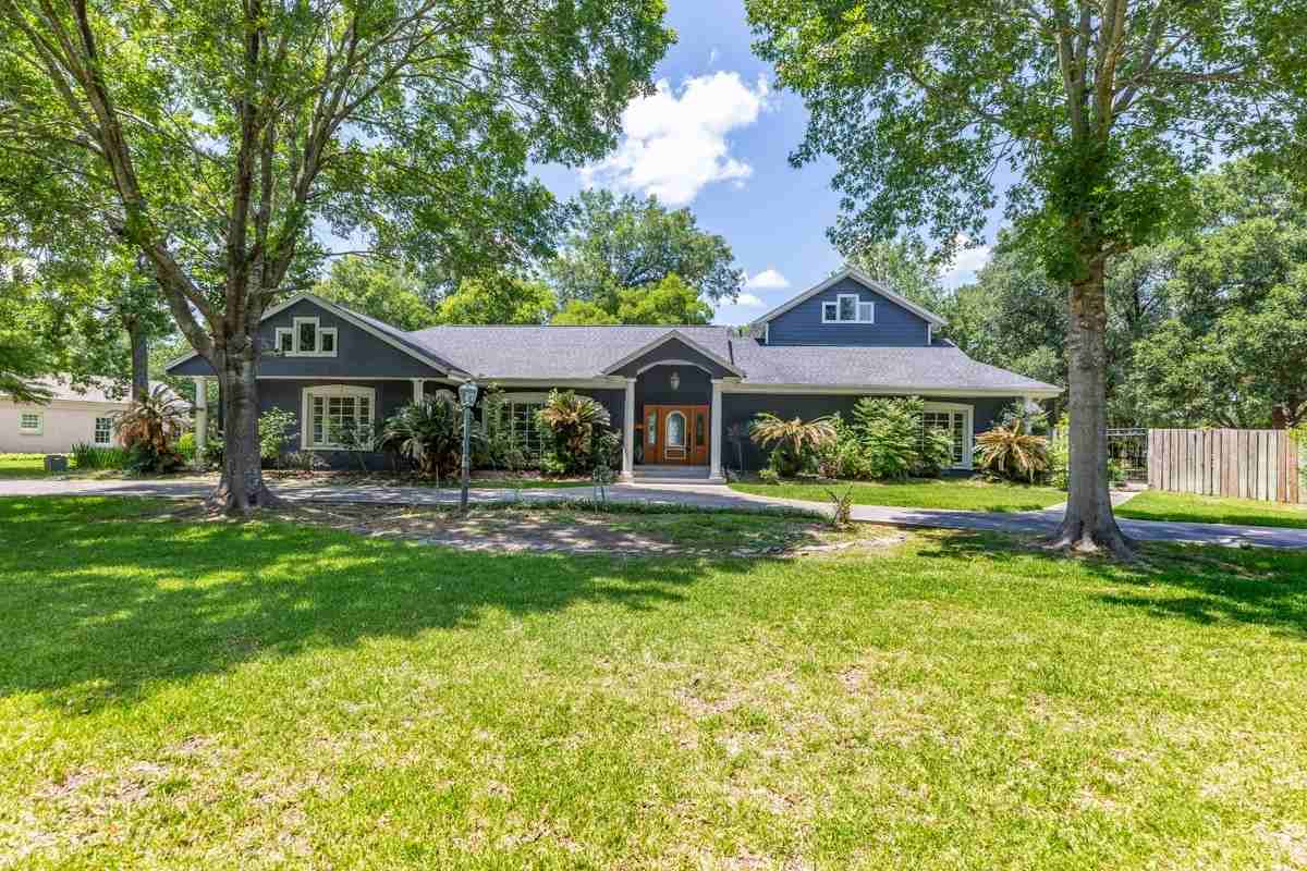 118 N Caldwood Dr #118 - Photo 3 of 35