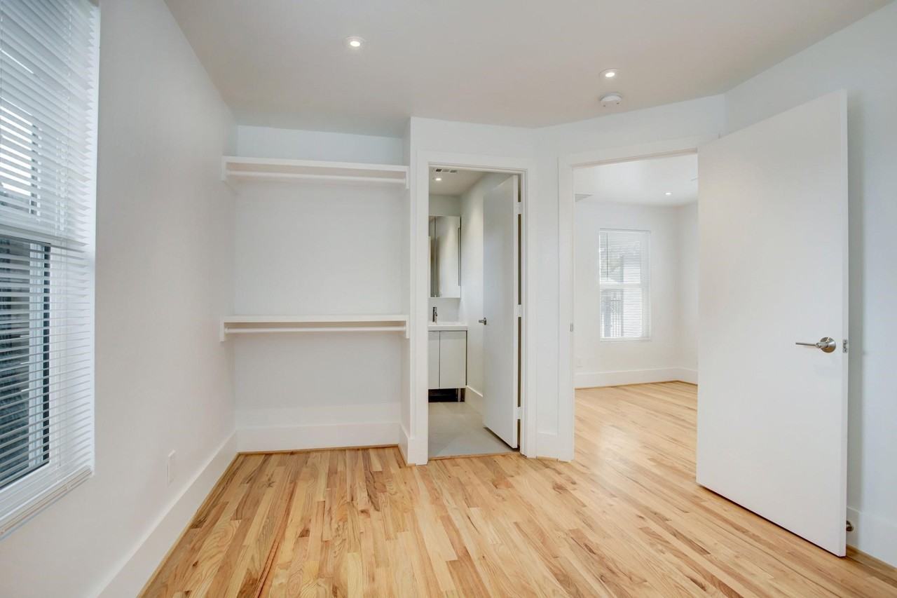 6107 N Main St #6107 - Photo 7 of 13