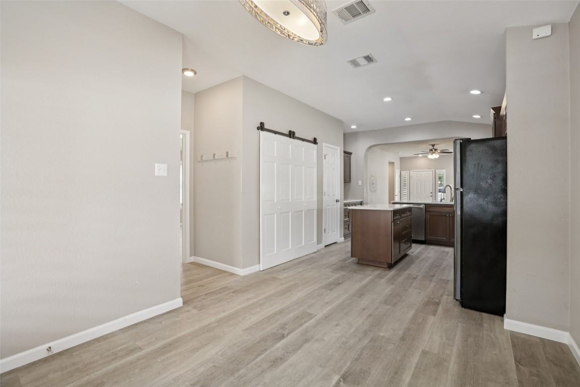 4937 Hartson #4937 - Photo 5 of 39