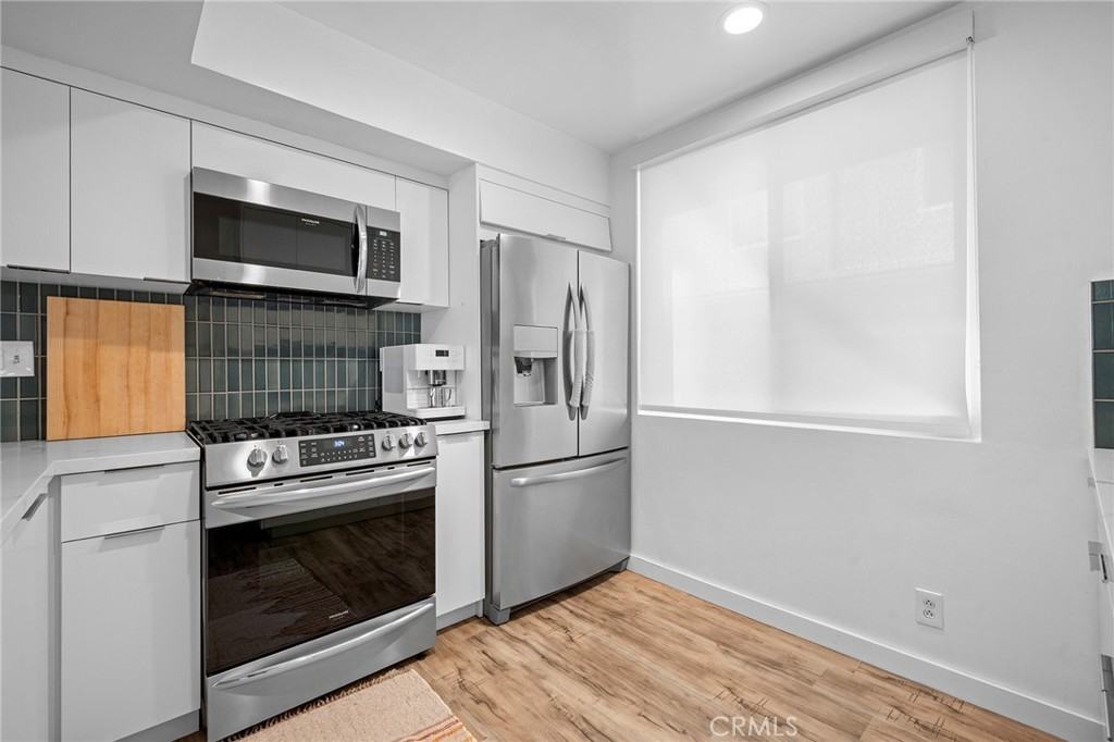 5435 Yarmouth Ave #5435-7 - Photo 7 of 31