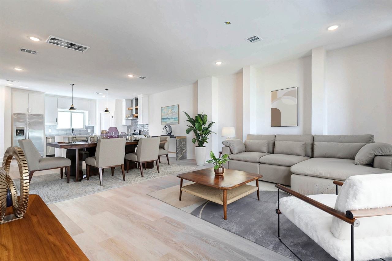 5634 Dolores St #5634 - Photo 3 of 42