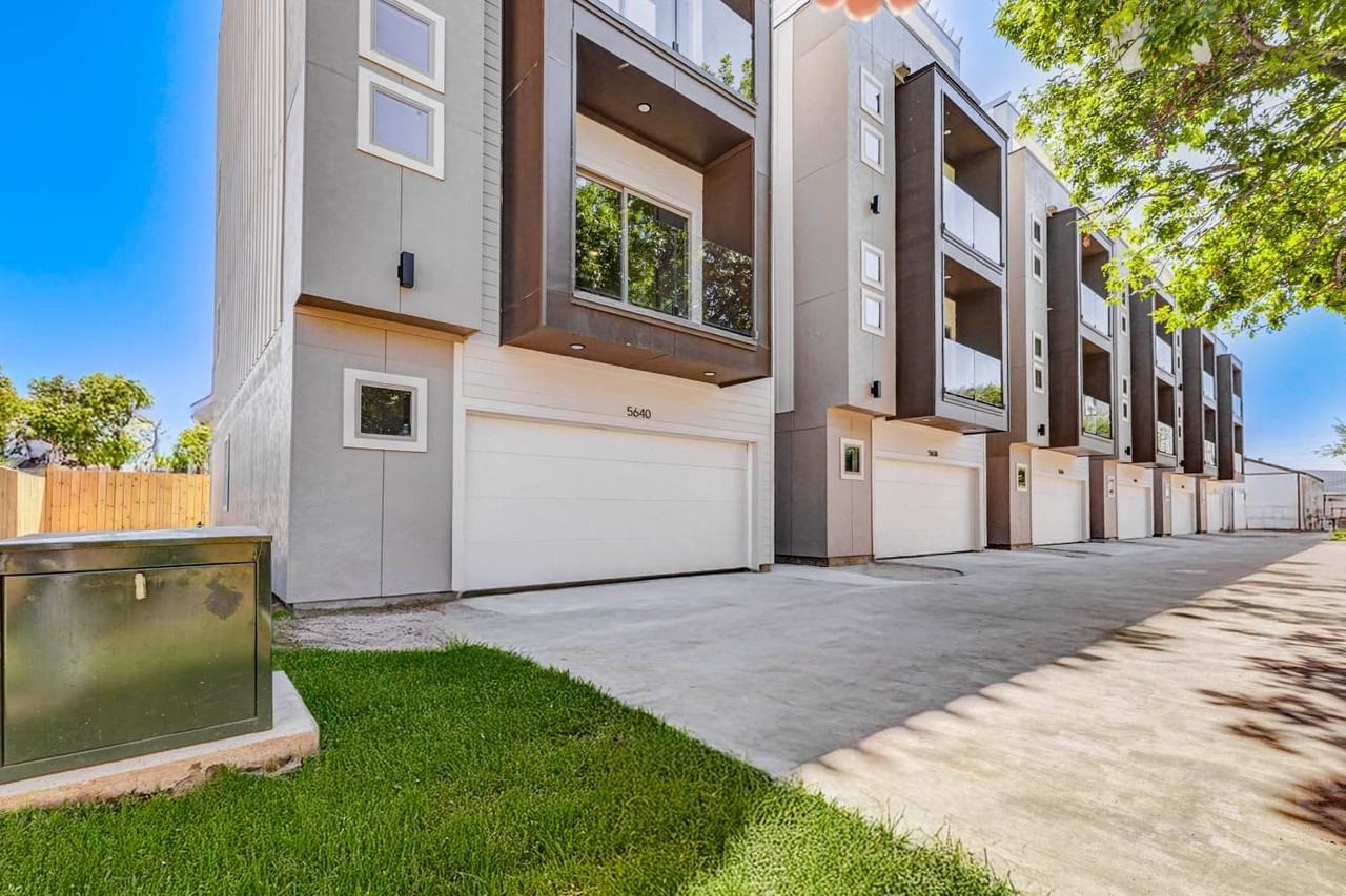 5634 Dolores St #5634 - Photo 4 of 42