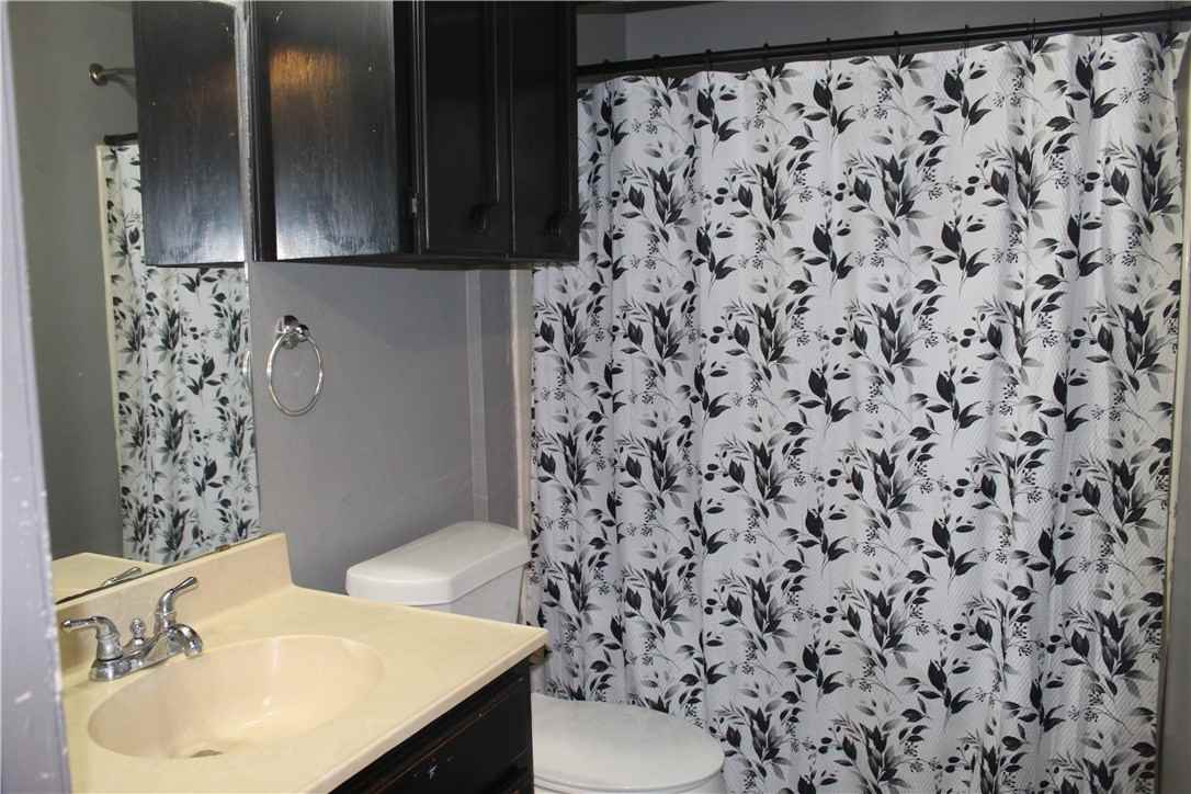 4023 Oak Bay Dr #4023E5 - Photo 2 of 17