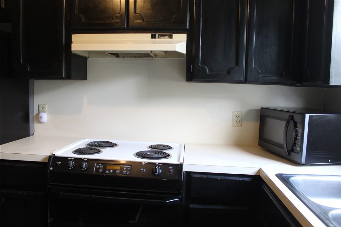 4023 Oak Bay Dr #4023E5 - Photo 5 of 17