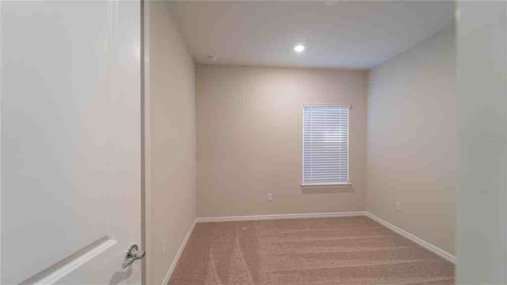 16446 Lone Oak Cir #16446 - Photo 6 of 50