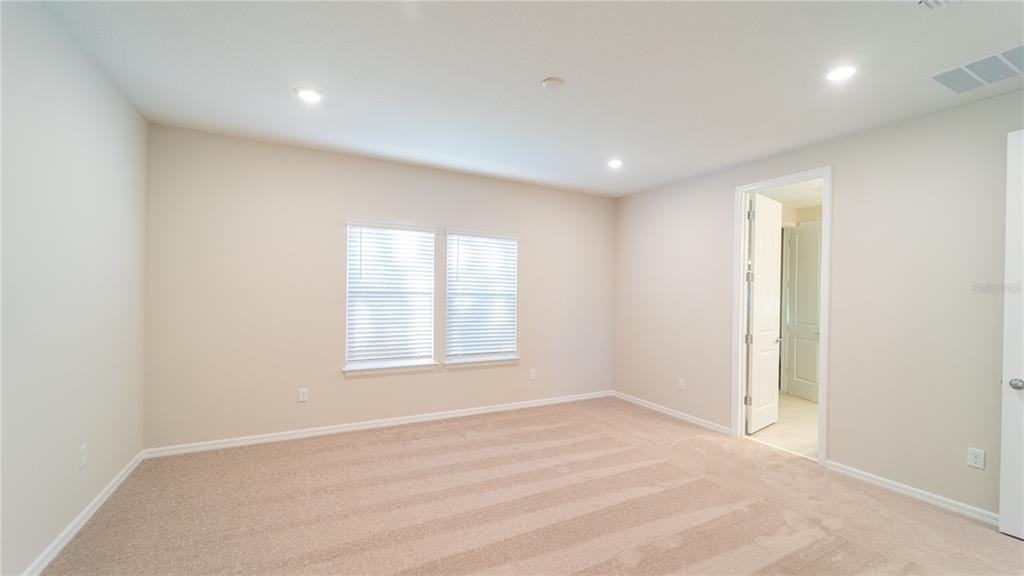 16446 Lone Oak Cir #16446 - Photo 7 of 50