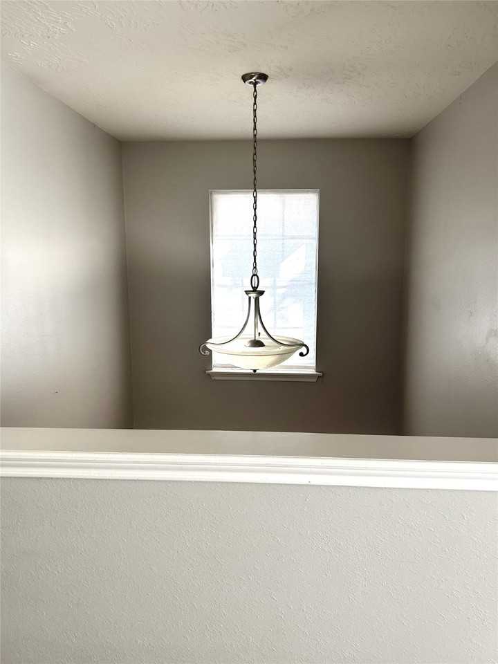 19923 Malletia Dr #19923 - Photo 4 of 21