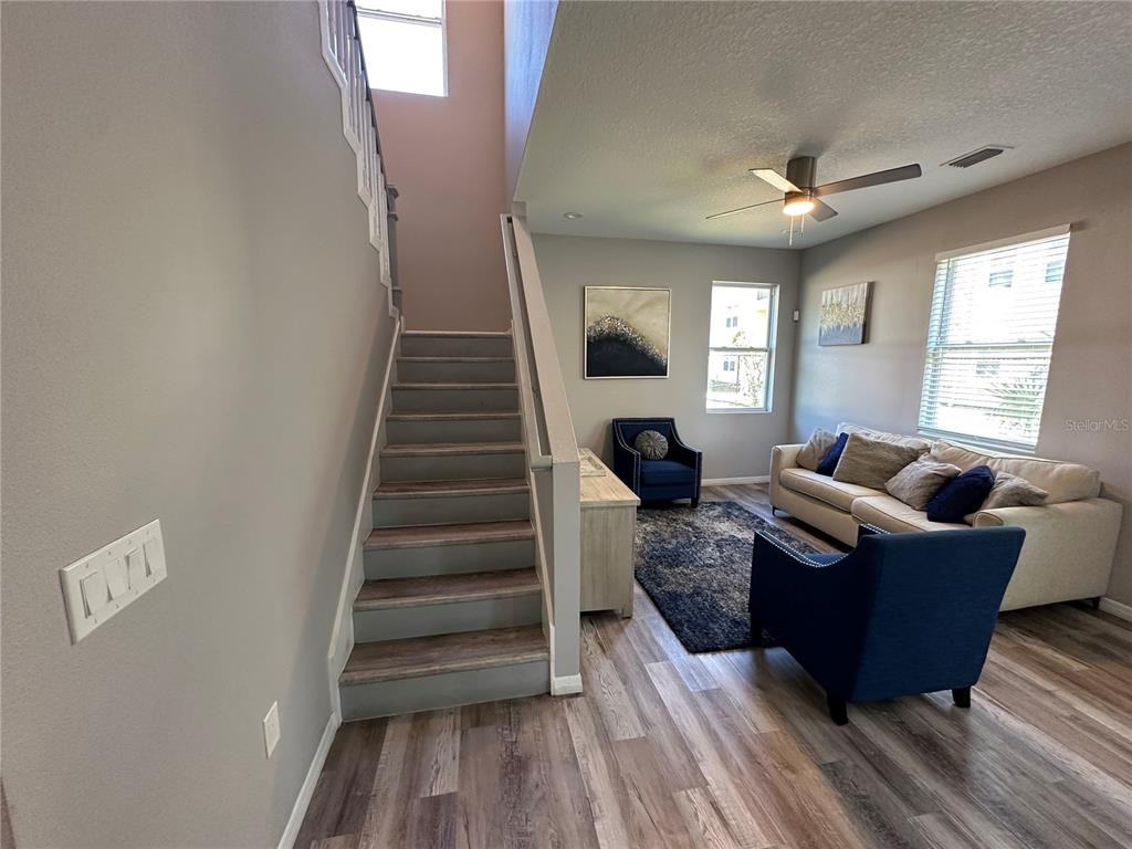 4803 35th Street Cir #4803 - Photo 4 of 32