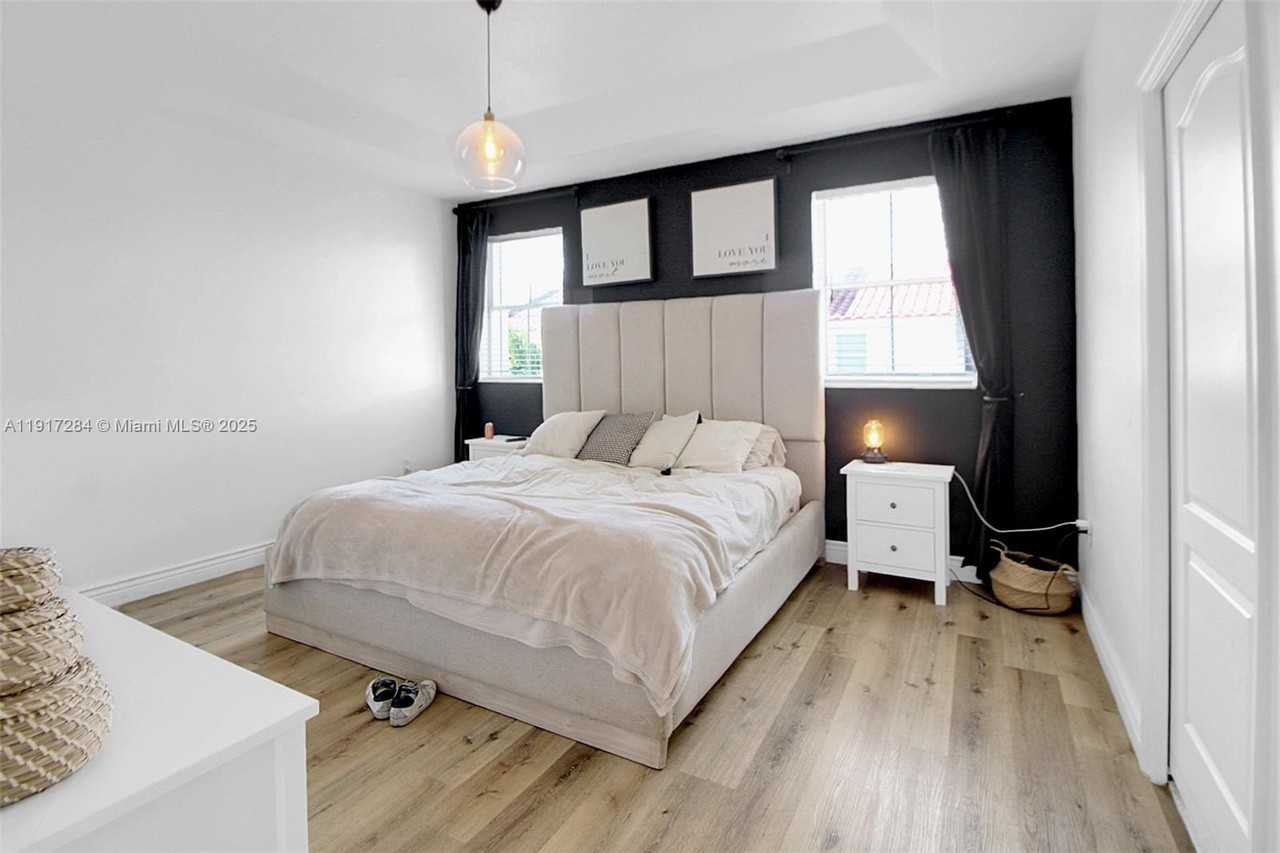 4362 Northwest 114th Path #4362