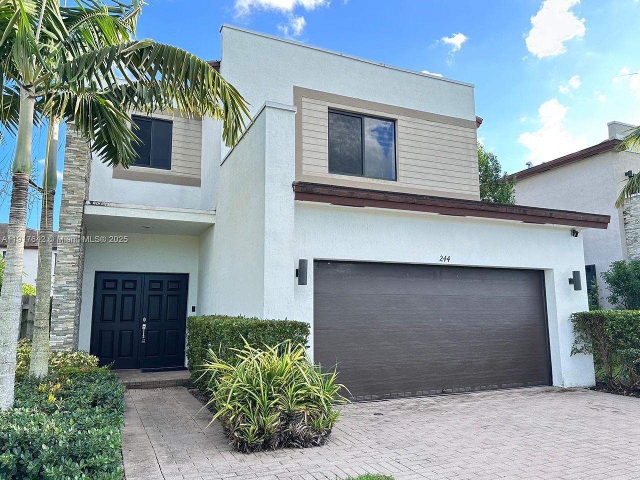 244 Ne 210th Way #244-244 - Photo 7 of 32