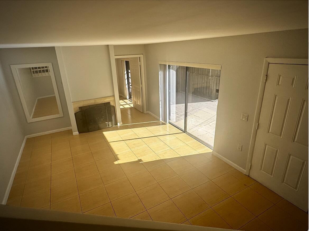 417 4th Lane #417 - Photo 5 of 32