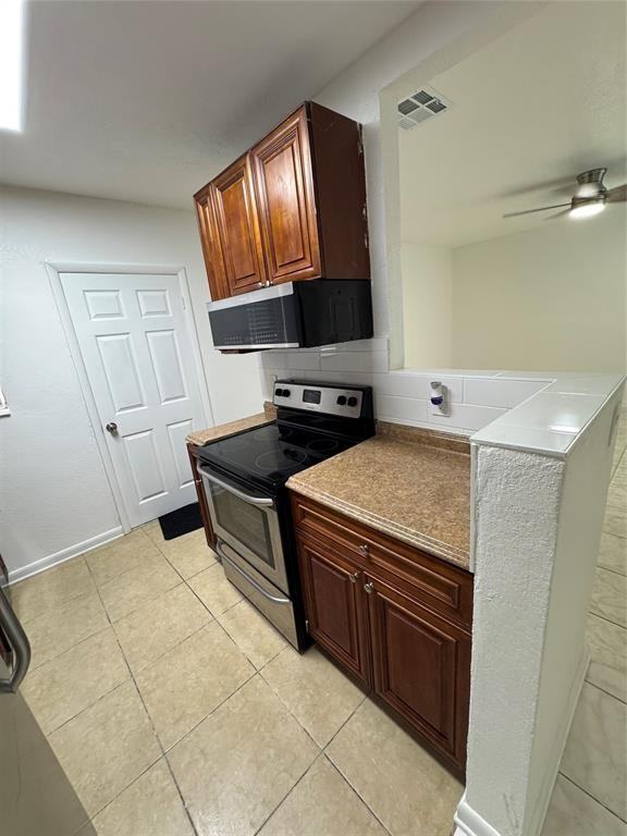 2401 Nw 2nd St #2401 - Photo 5 of 11