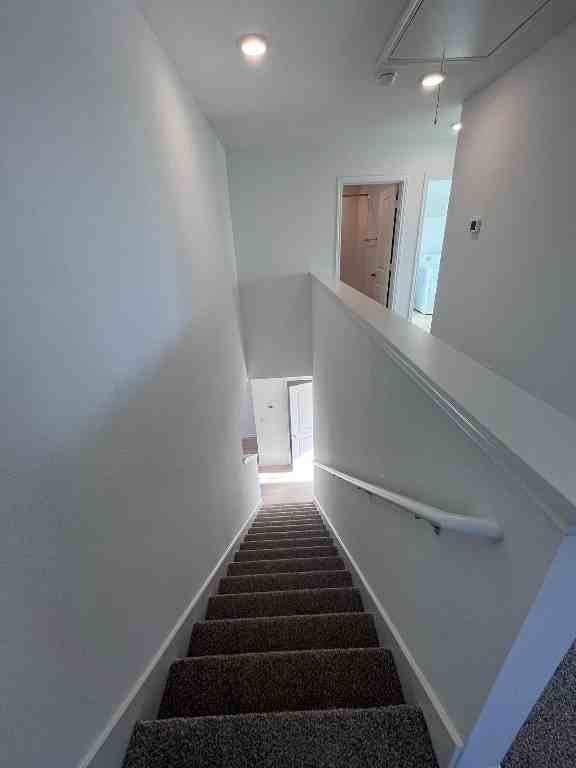 417 Lake Sweetwater Ln #417 - Photo 4 of 36