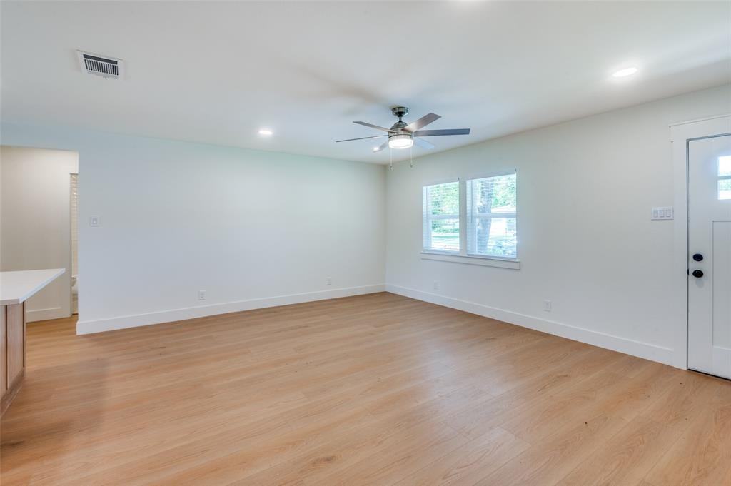 418 Goodyear St #418 - Photo 2 of 8