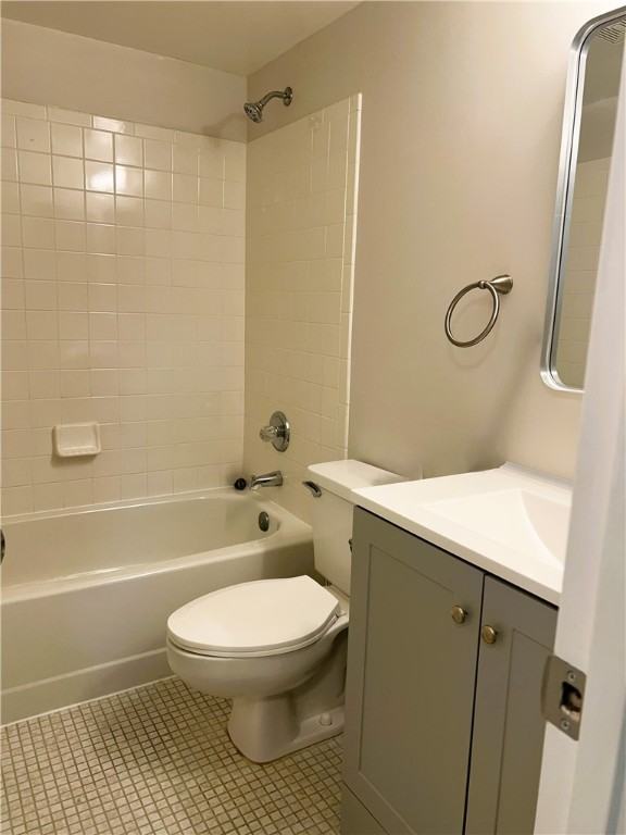 414 Grove Isle Cir #414-414 - Photo 3 of 23