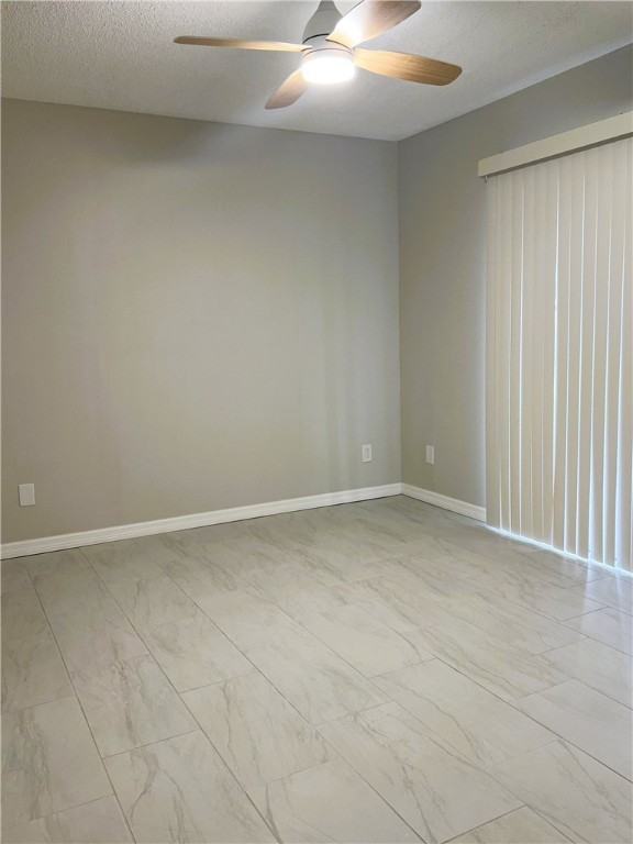 414 Grove Isle Cir #414-414 - Photo 4 of 23