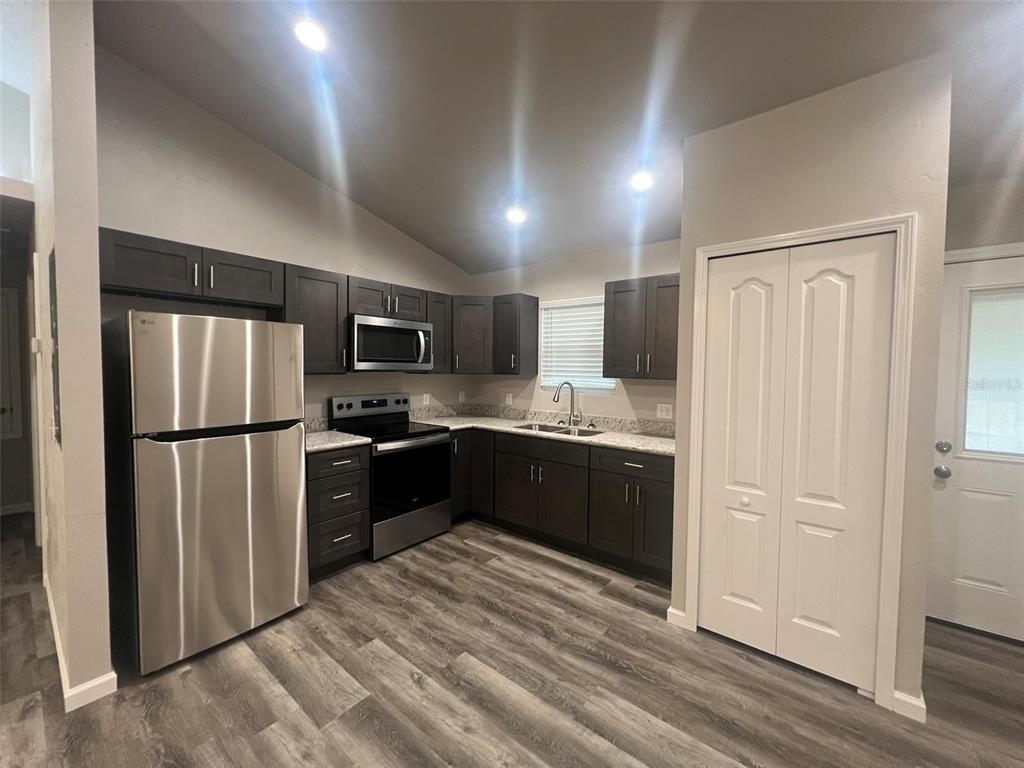 18648 Northwest 246th Street #18648-1 - Photo 3 of 15
