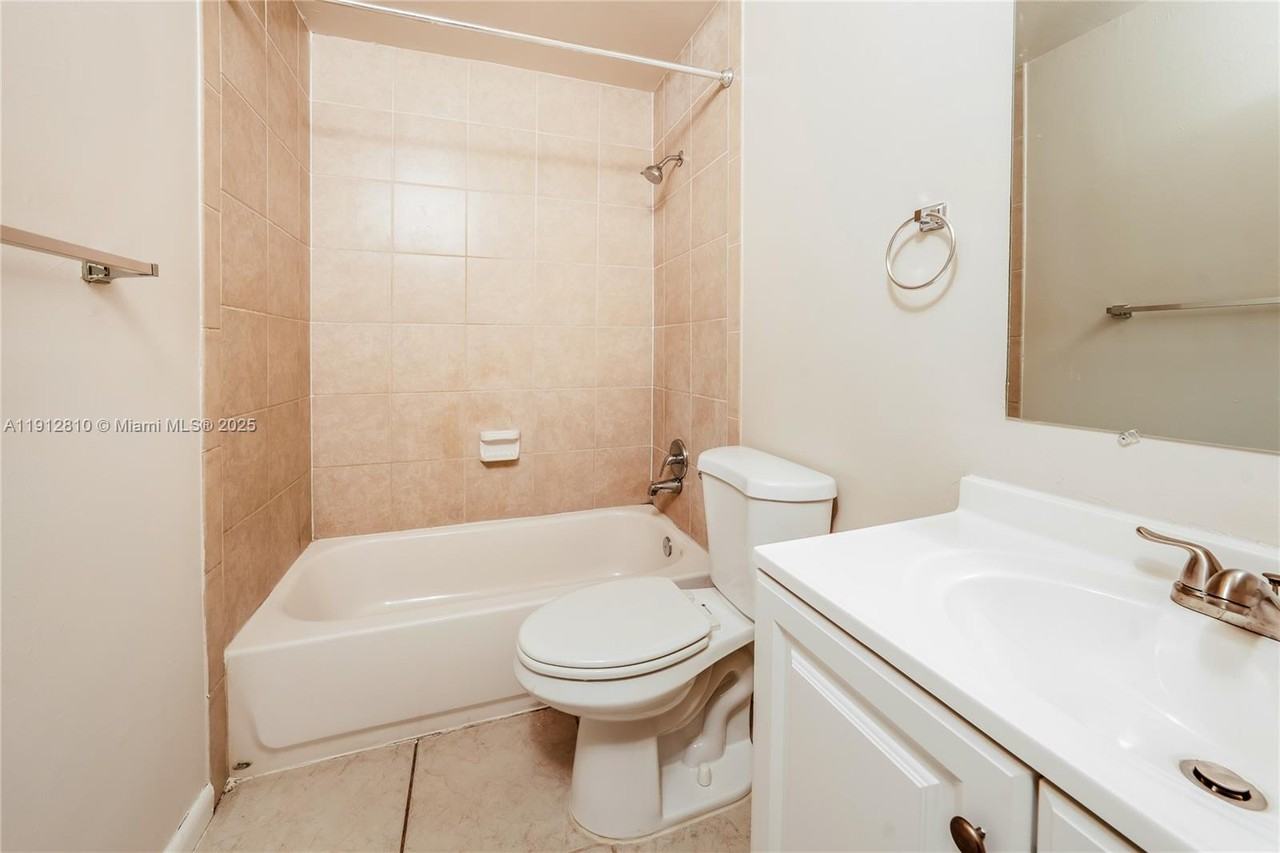 586 Udell Lane #586 - Photo 7 of 16