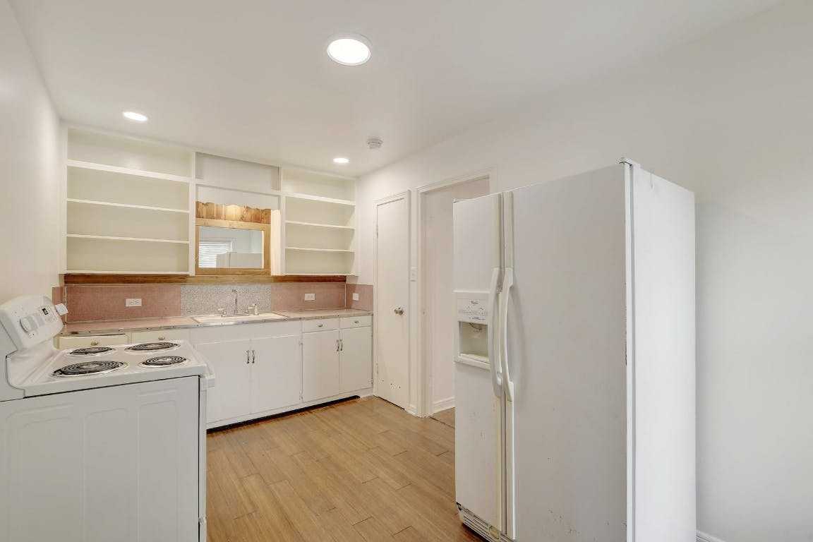 302 Olive Street #302A - Photo 3 of 15