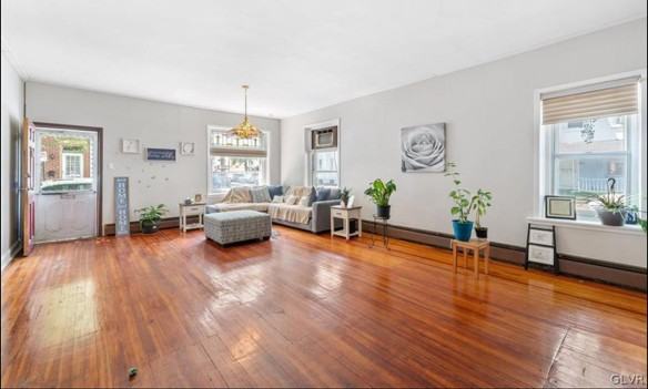 557 North Park Street #1 - Photo 3 of 7